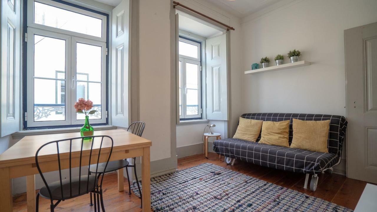 Appartamento Comfy @ Chiado Lisbona Esterno foto