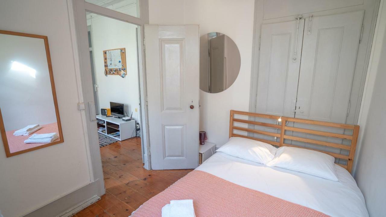 Appartamento Comfy @ Chiado Lisbona Esterno foto
