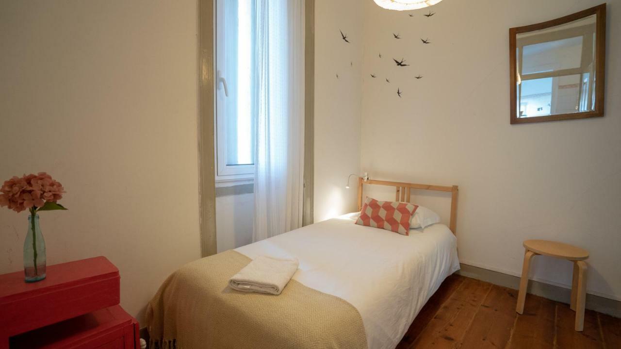 Appartamento Comfy @ Chiado Lisbona Esterno foto